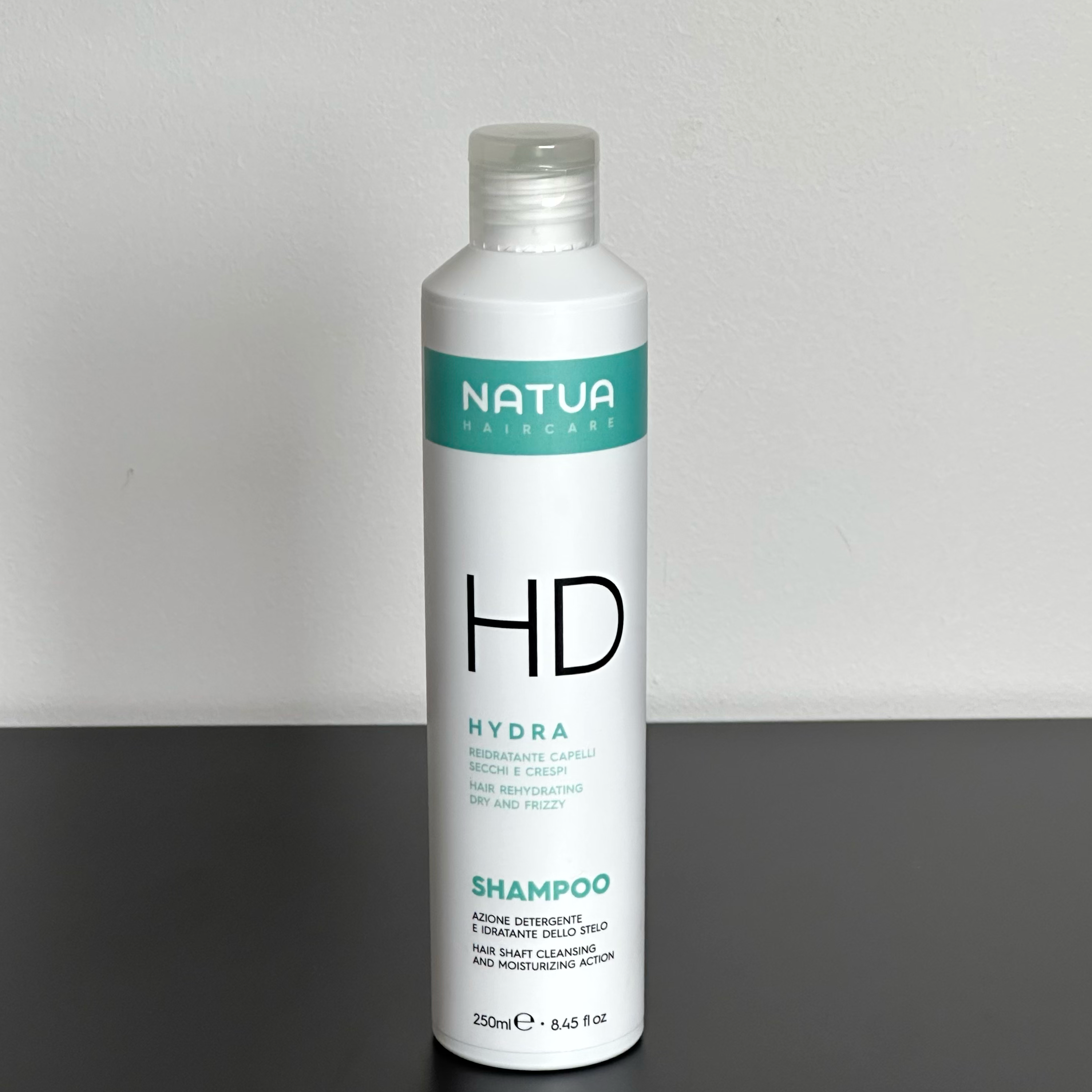 HD Shampoo – Delikatne Oczyszczanie dla Utrwalenia Nawilżenia